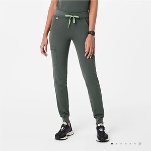 Figs Zamora Joggers Bonsai
